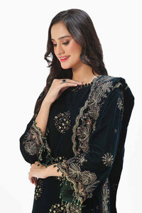 Gul Ahmed | Winter Collection 24 | Velvet Dupatta WV-42005 by Gul Ahmed - Designer Dress - Type: Ladies Clothes - Available at Libayah - 100% Original