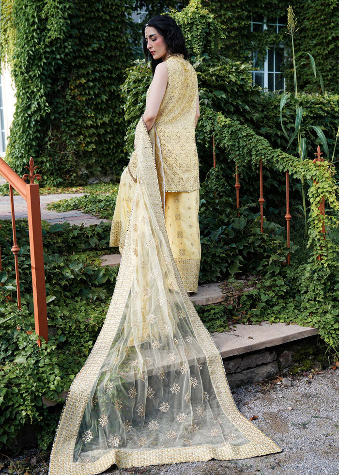 Laj by Lajwanti | Runaway Formals 25 | Butter Bravura