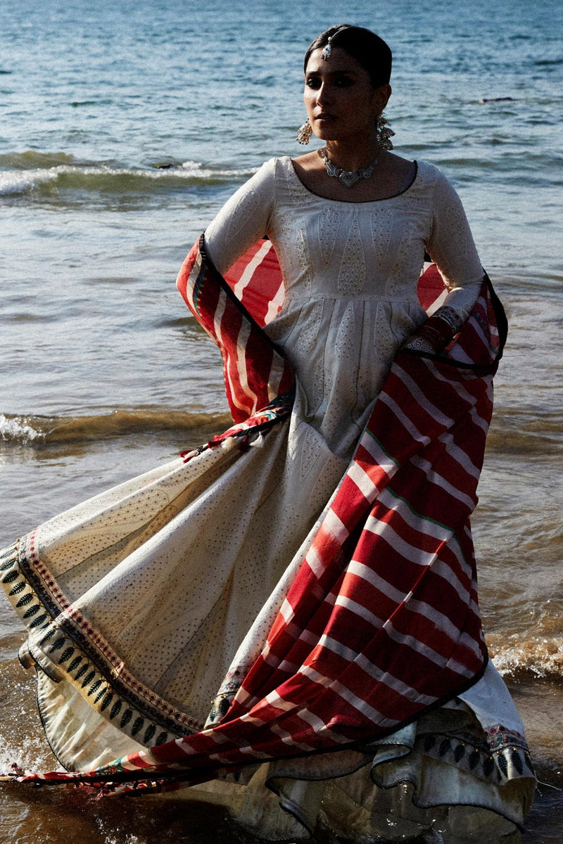 Zara Shahjahan | Luxury Lawn 24 | AAINA-8A by Zara Shahjahan - Designer Dress - Type: Ladies Clothes - Available at Libayah - 100% Original