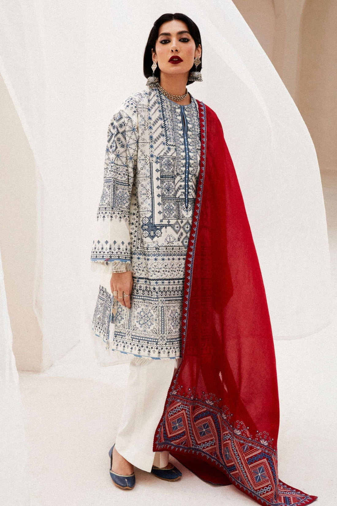 Zara Shahjahan | Luxury Lawn 24 | DIYA-2A by Zara Shahjahan - Designer Dress - Type: Ladies Clothes - Available at Libayah - 100% Original